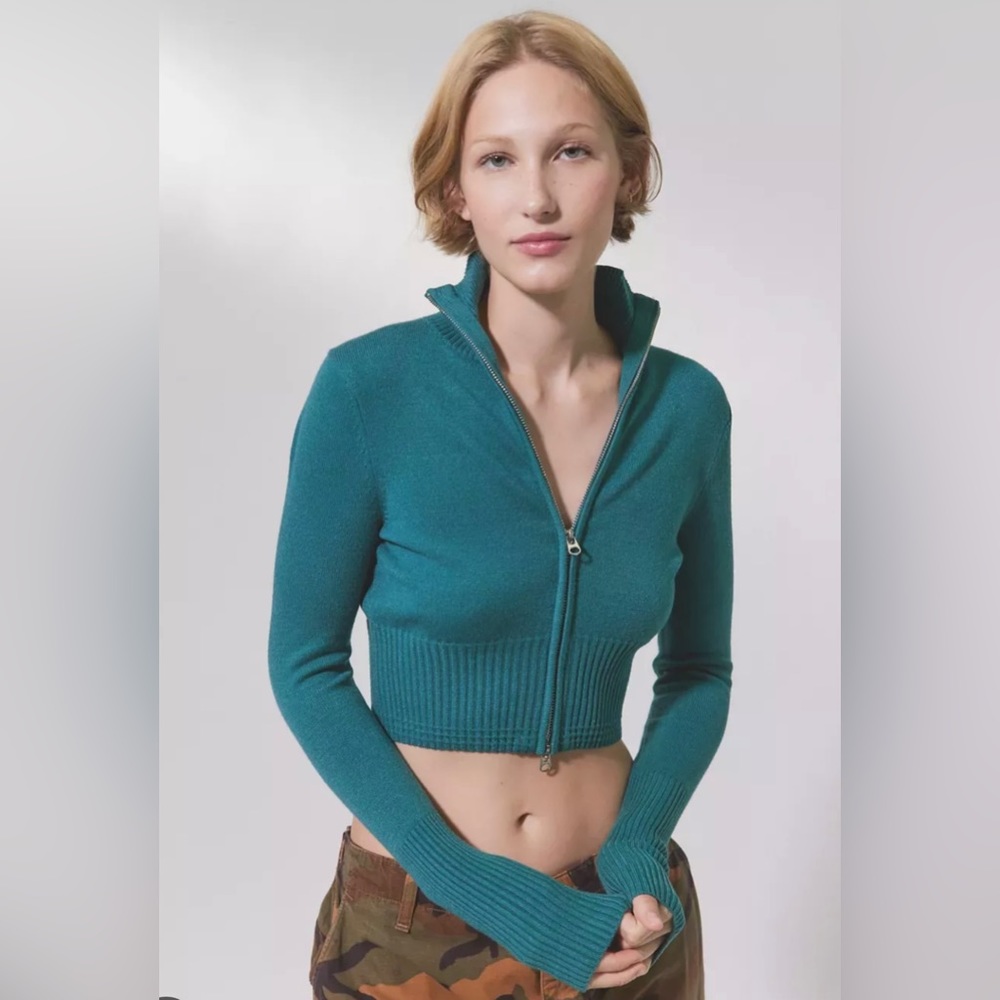 NEW Urban Outfitters Everleigh Cropped Zip Sweater in Women’s Medium - Green